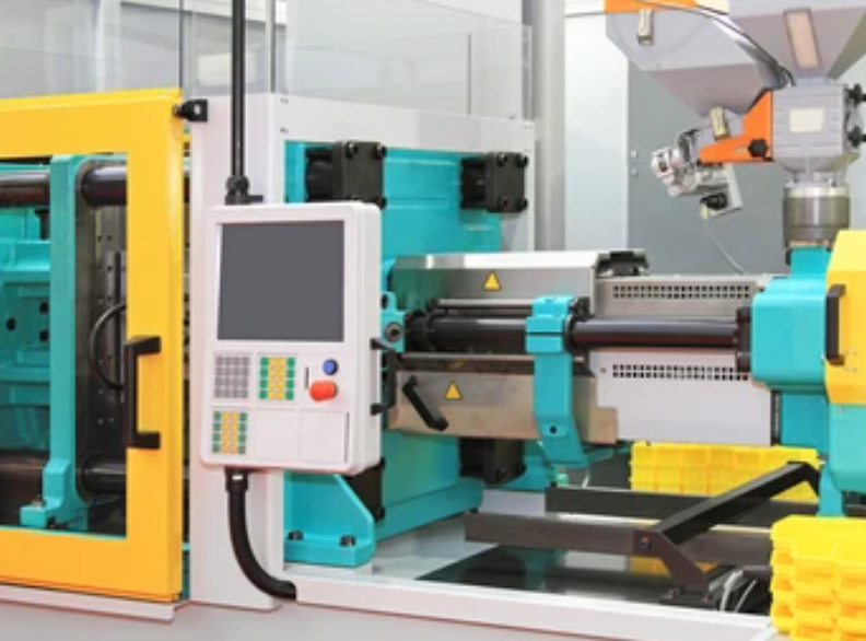 plastic injecting machine